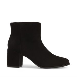 Johnston & Murphy Finley Suede Block Heel Bootie